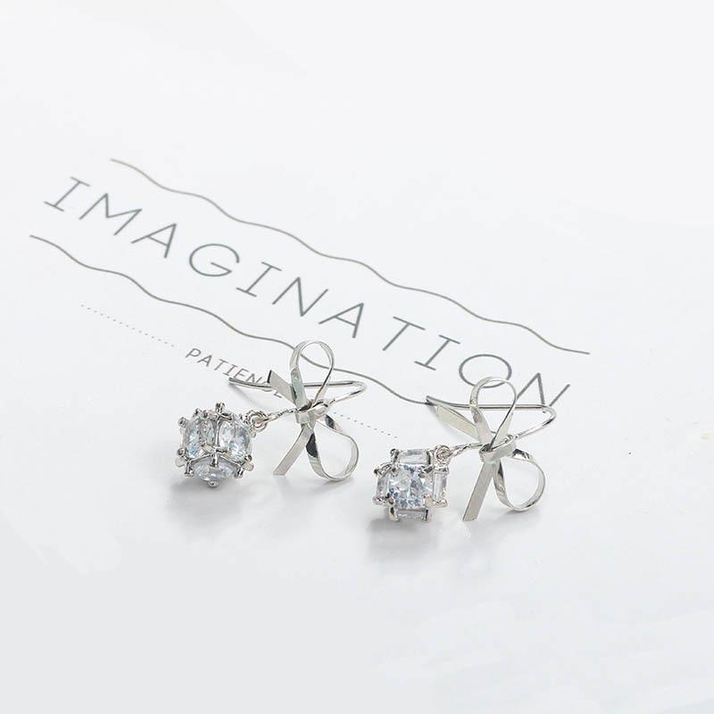 Boucles d'oreilles puces nœud en zircon luxueuses coréennes-françaises