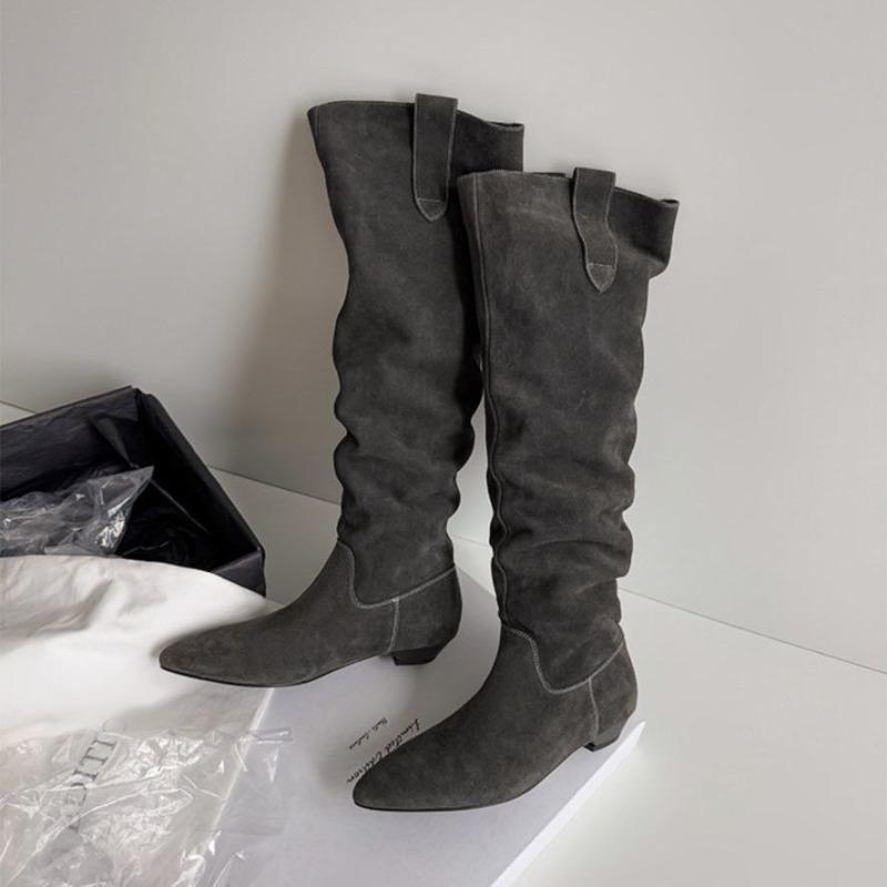 New Style Retro Pleated Pointed-toe Boots with Tube-shaped Low Heels - Versatile Women's Shoes