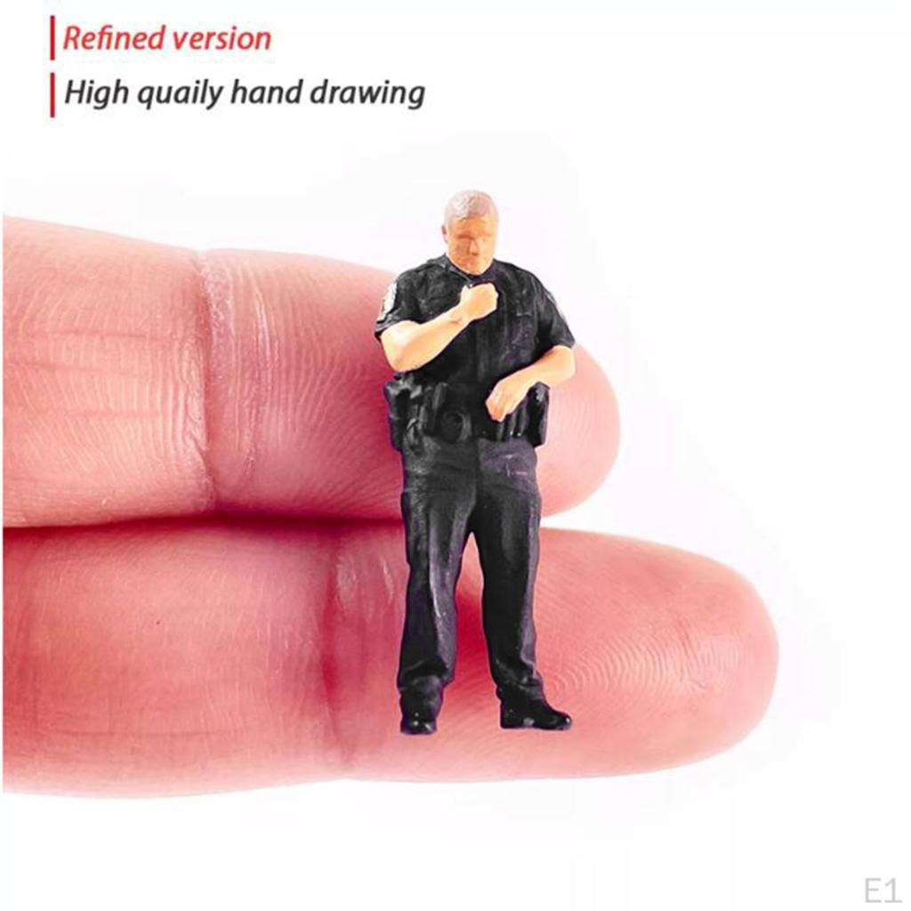 3Pcs 1/64 Scale Mini Figures Men Doll Realistic Handpainted Resin for DIY Projects Micro Landscape