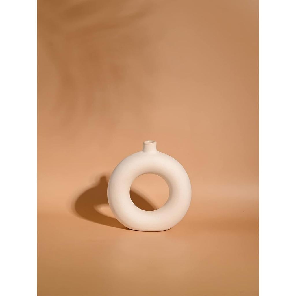 Ceramic White Donut Vase 6 & 8 Inch - Set of 2 | Decorative Donut Vase for Dried Flowers and Pampas Grass | Vases for Modern Home Decor,