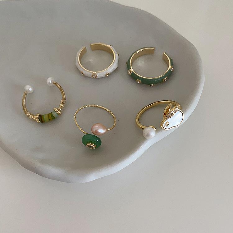 French Retro Pearl & Stone Drip Oil Metal Ring: Chic, Versatile, Elegant Women's Finger Accessory