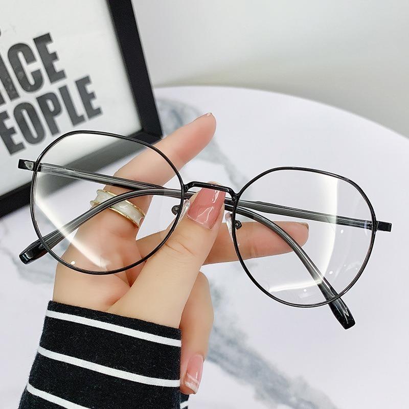 

2 PCAK Photochromic Glasses Fashion Color Changing Anti Blue Light Oval Metal Eyeglasses чёрный