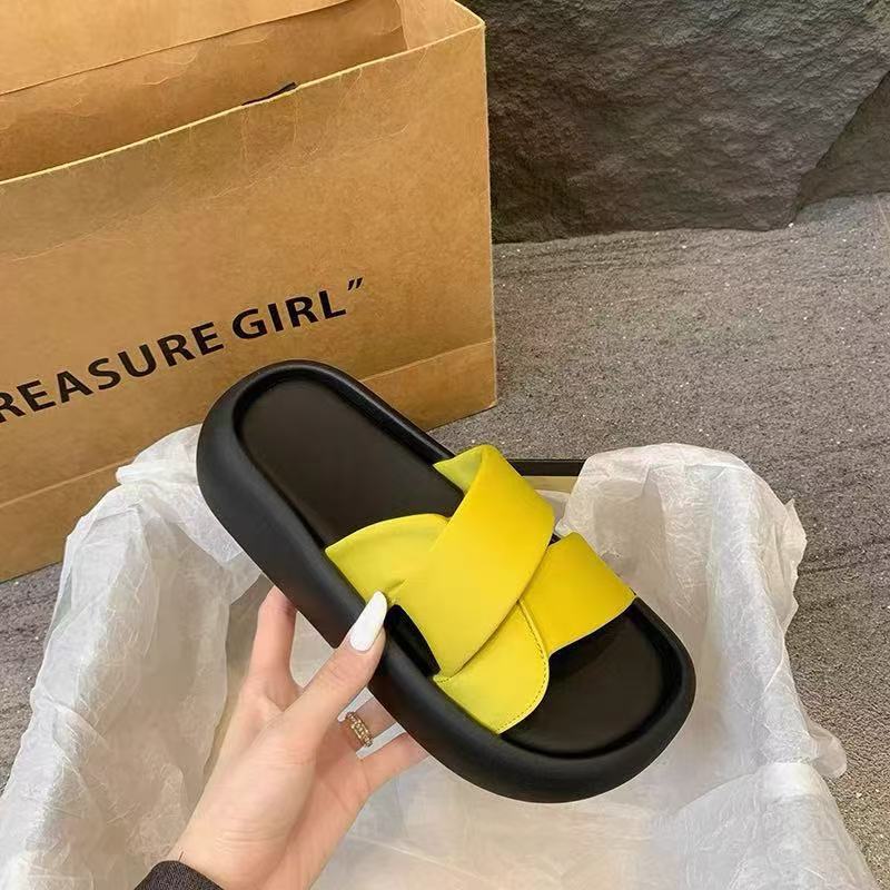 

Versatile casual one-word slippers 2025 summer new non-slip outer wear fashion skirt woven beach platform slippers 40