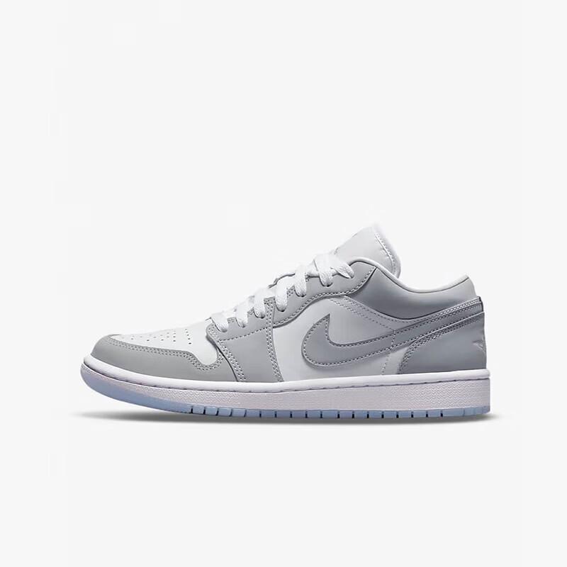 Jordan 1 Low Women s Basketball Shoes 38.5