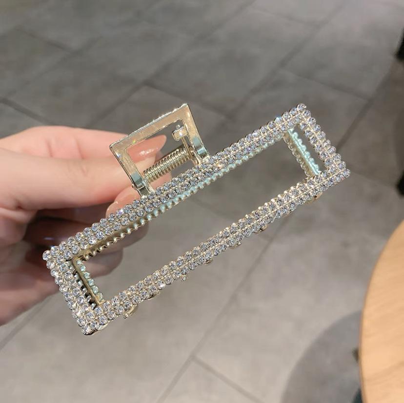 High-End Large Metal Claw Hair Clip for Women - Elegant Updo Accessory