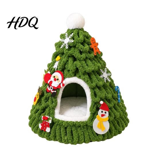 Tree Shaped Cat Bed Christmas Bed Foldable Semi-Enclosed Felt Cave 3D Gift for Cats Holiday Pet House Soft Yarn Hideaway Indoor Cats Xmas