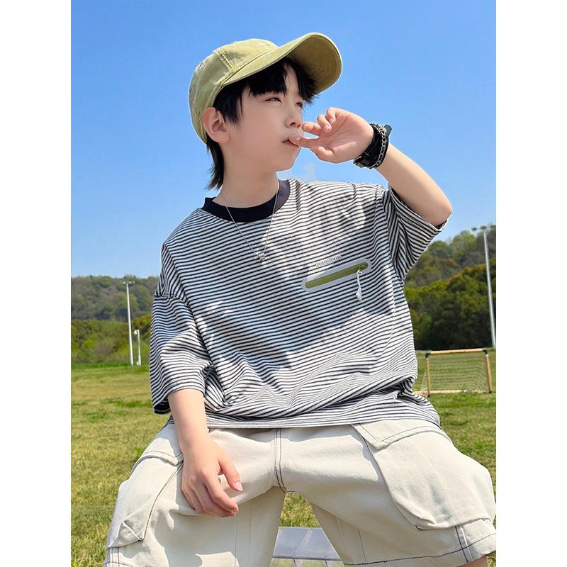 2026 Summer Boys Loose Striped Three-Quarter Sleeve T-Shirt - Casual Korean Style 130 (Height 120cm)