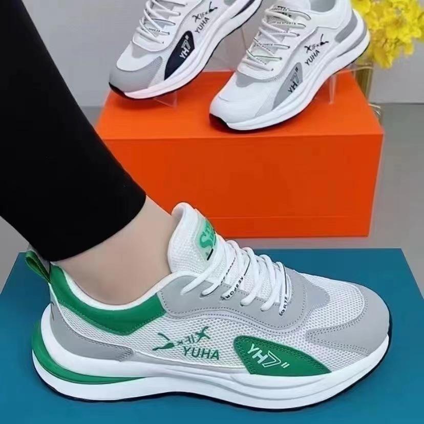 

Mesh sneakers new Korean version couple breathable soft-soled dad shoes fly-woven running shoes men and women 36