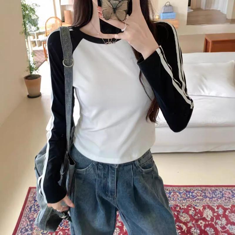 Real shot short shoulder-plugged long-sleeved T-shirt for women's autumn slim-fitting and thin splicing contrasting striped top