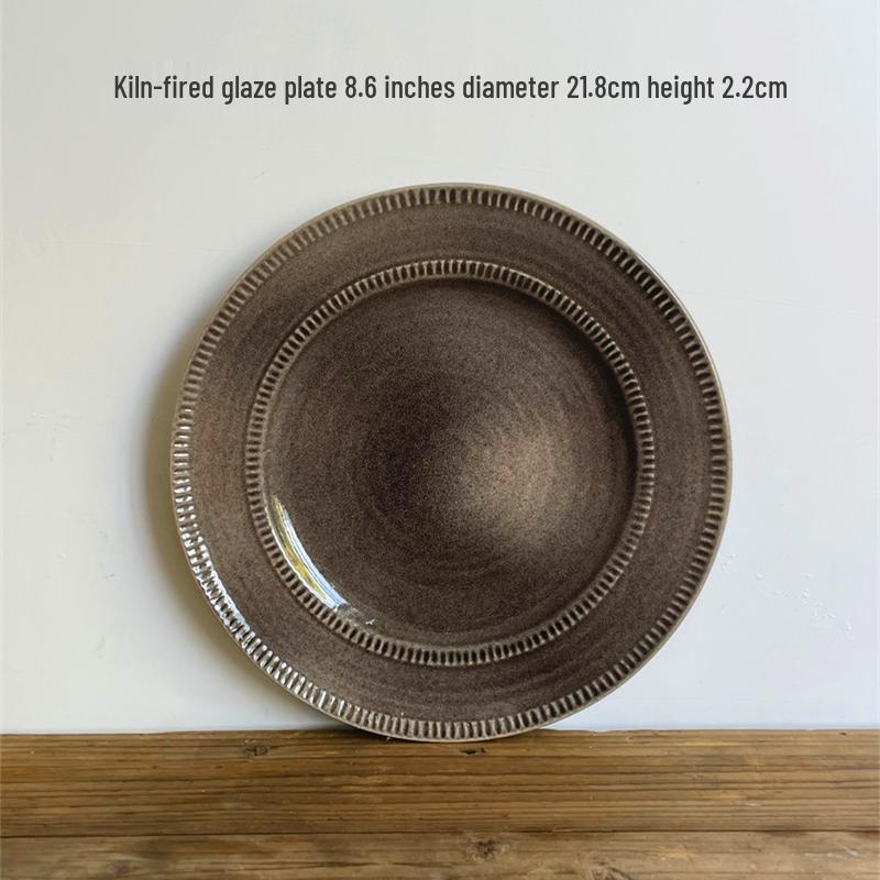 Piatti in Ceramica Raffinatamente Lavorati: Design Decorativi, Bassi, Profondi e da Insalata con Piccoli Difetti