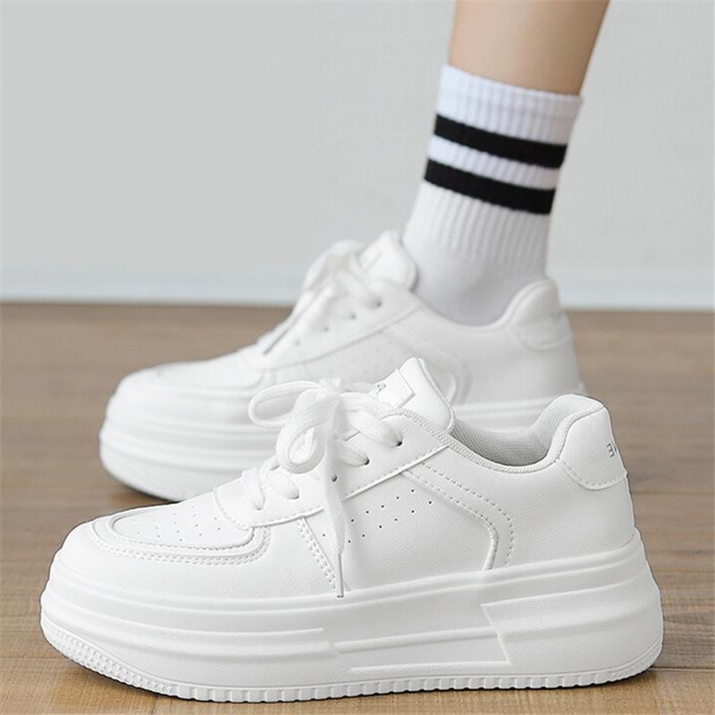 Fashion White Shoes Women 2024 Autumn Outdoor Running Shoes for Women Winter Thick Bottom Height Increase Board Casual Shoes Sneakers