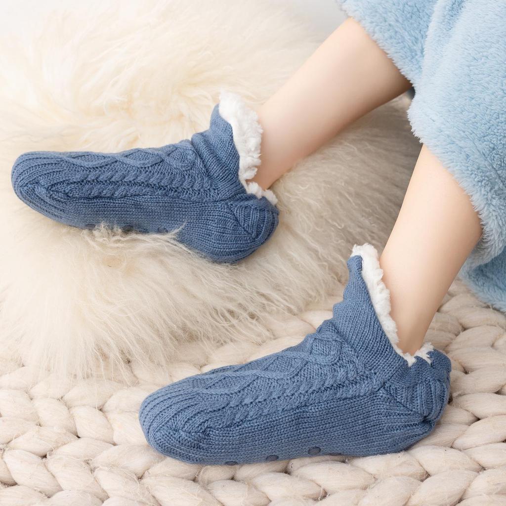 Men's & Women's Fleece-Lined Winter Floor Socks: Thick, Warm, Indoor Slipper-Style with Dots.
