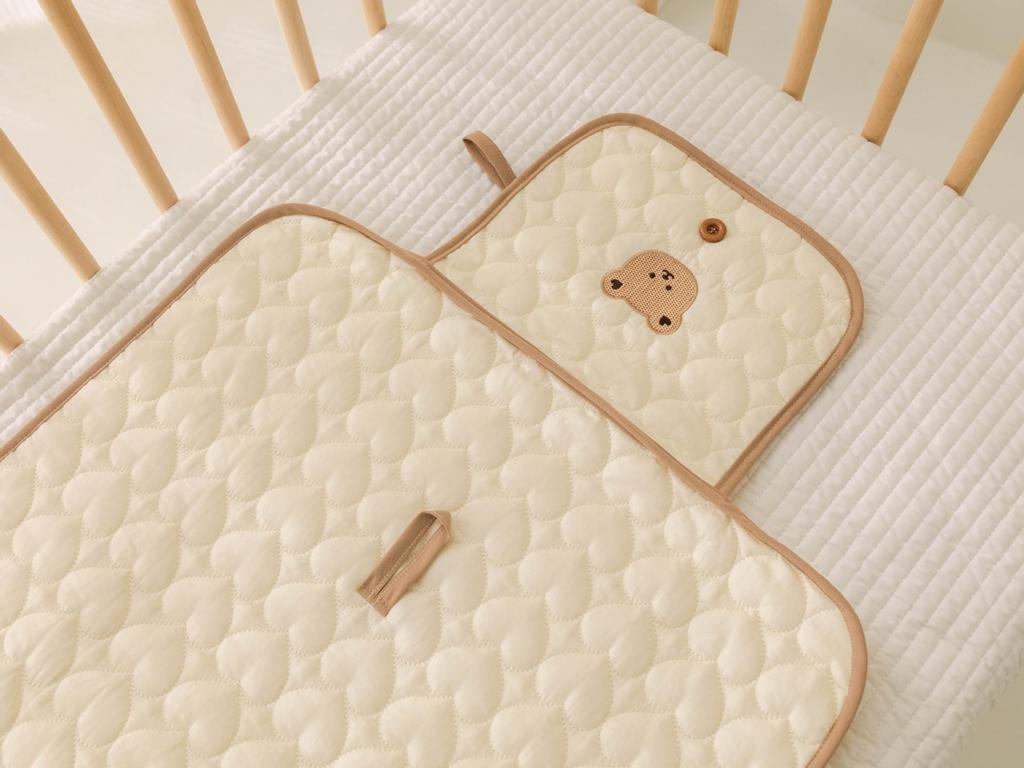 Korean Portable Foldable Cute Embroidered Baby Incontinence Pad