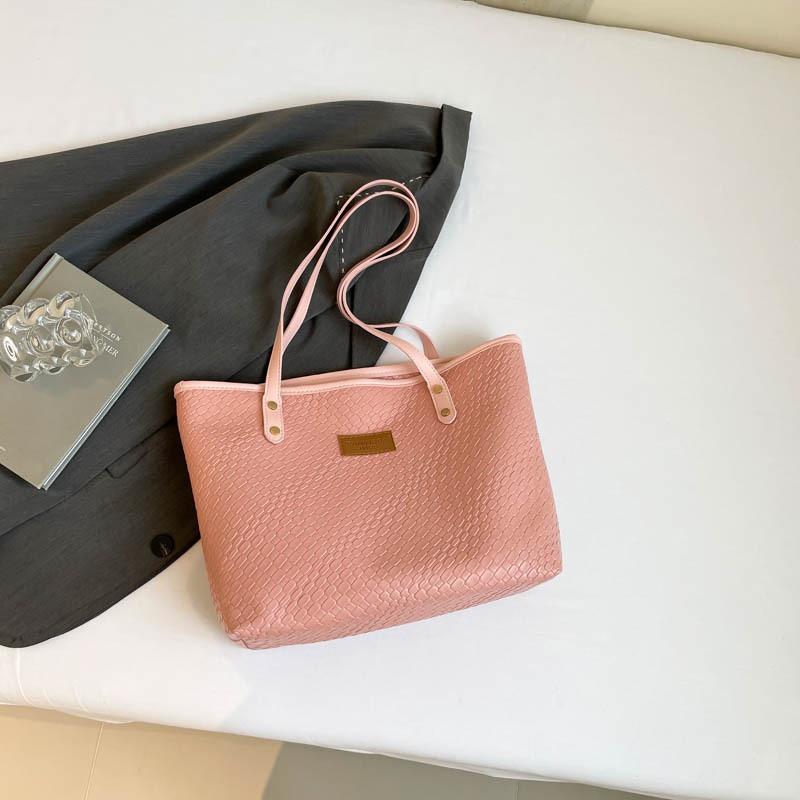 Large Capacity Bag Women's Summer New Trend Large Capacity Versatile Shoulder Bag Commuter Fashion Van Tote Bag