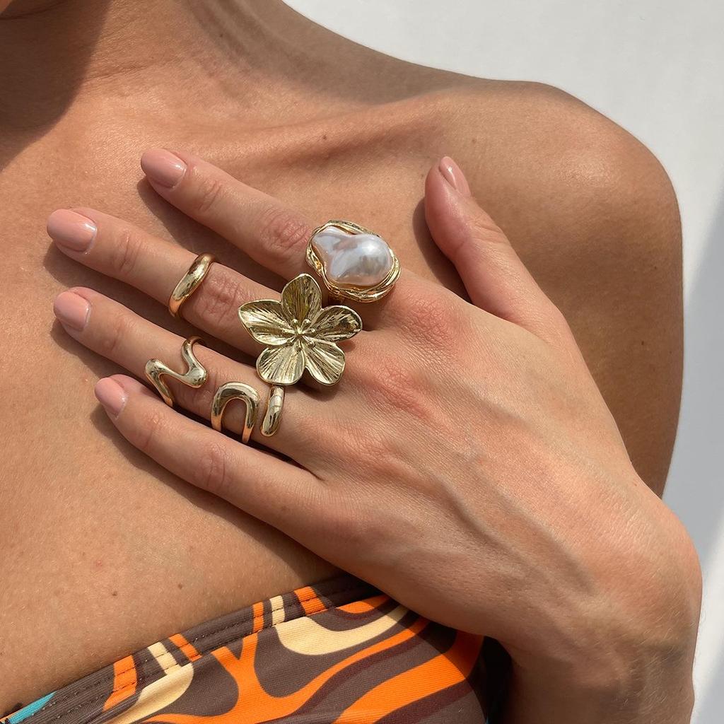 Europäischer & Amerikanischer Perlen-Hohlring mit Strasssteinen & Blumen-Knöcheldesign