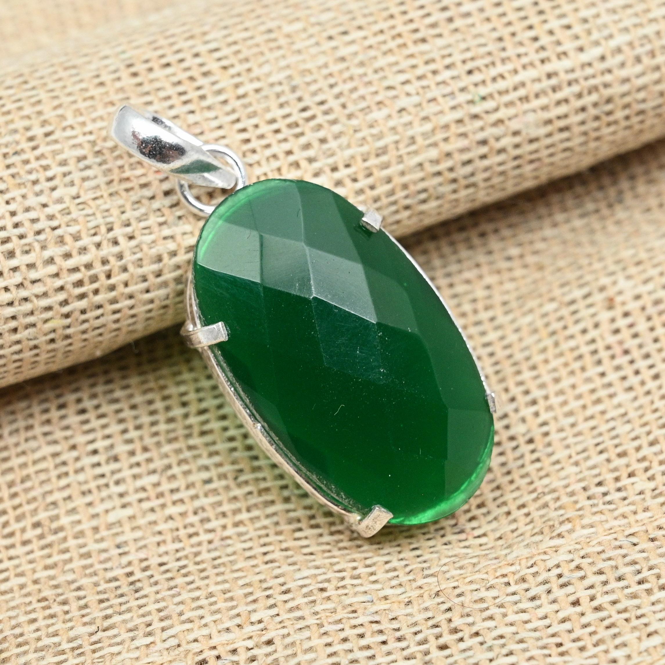 

Ограненный зеленый оникс стерлингового серебра 925 пробы ручной работы красивые подвесные украшения для подарков 1.77 Inches зелёный