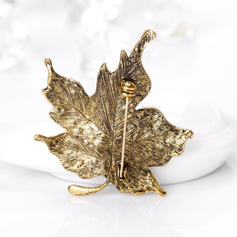 Vintage Alloy Leaf Pin With Electroplating For Ladies Gift Accessory