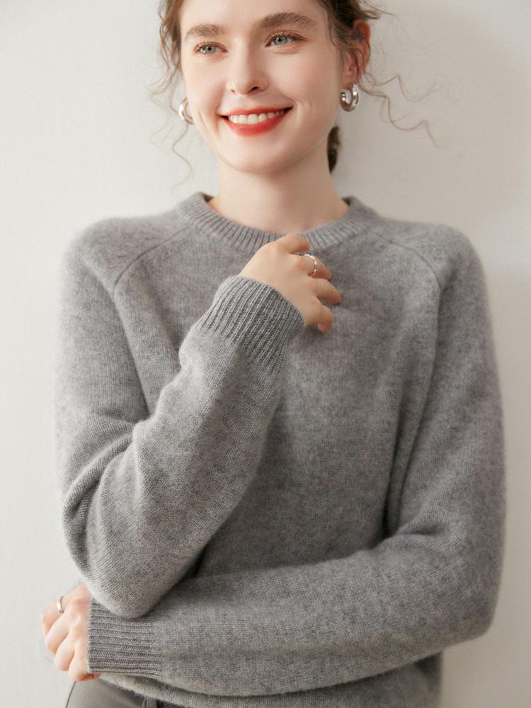 Women's Cashmere Round-Neck Sweater: Soft, Thick, Versatile Knit Top for Autumn & Winter
