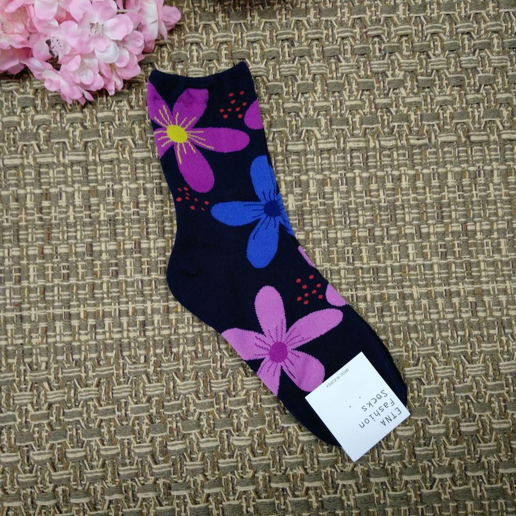 Korean Style Women's Floral Mid-Waist Cotton Socks - College Style with Big Flower Design