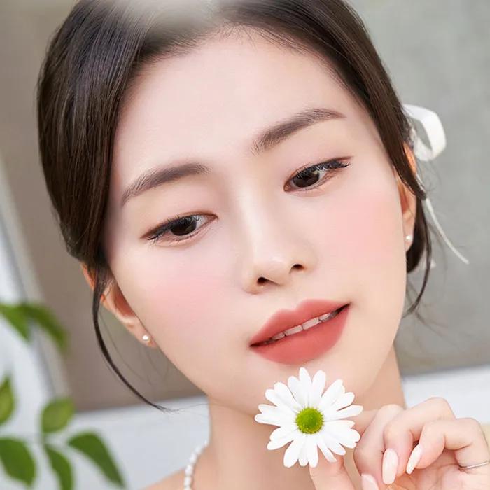 Botanická sametová rtěnka