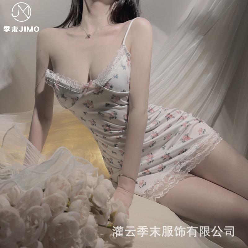 Sexy underwear, fresh small floral contrasting lace splicing, sexy low-cut pure desire wind suspender hip skirt, sexy