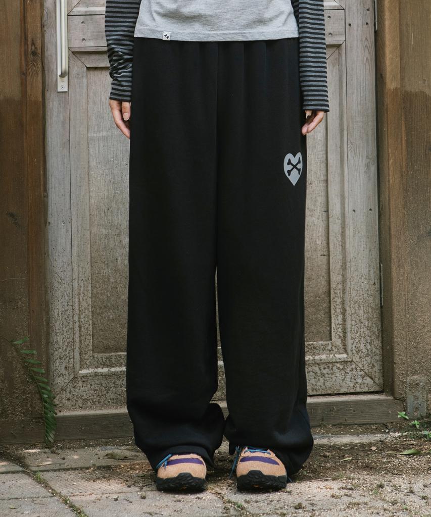 CAVISH Kitten Wide Sweat Pants Black(Cv2Gffpa03A)