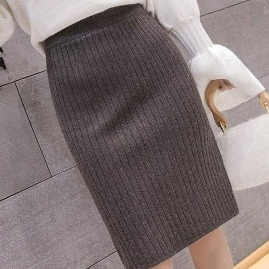 2024 Dámská zeštíhlující vlněná sukně střední délky s rozparkem