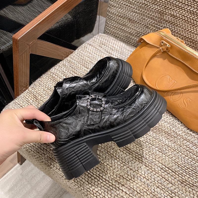 Damen Loafer 2026 Herbst Neue Mode Gürtelschnalle Klobiger Absatz Lederschuhe Höhenverstellung Outdoor Rutschfest Mittlerer Absatz Schuhe