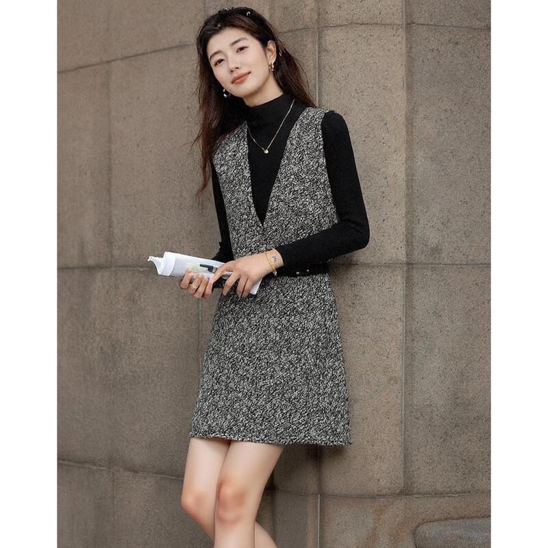 Demana Women's Deep V-Neck Lambswool Blend Boucle Sleeveless Dress