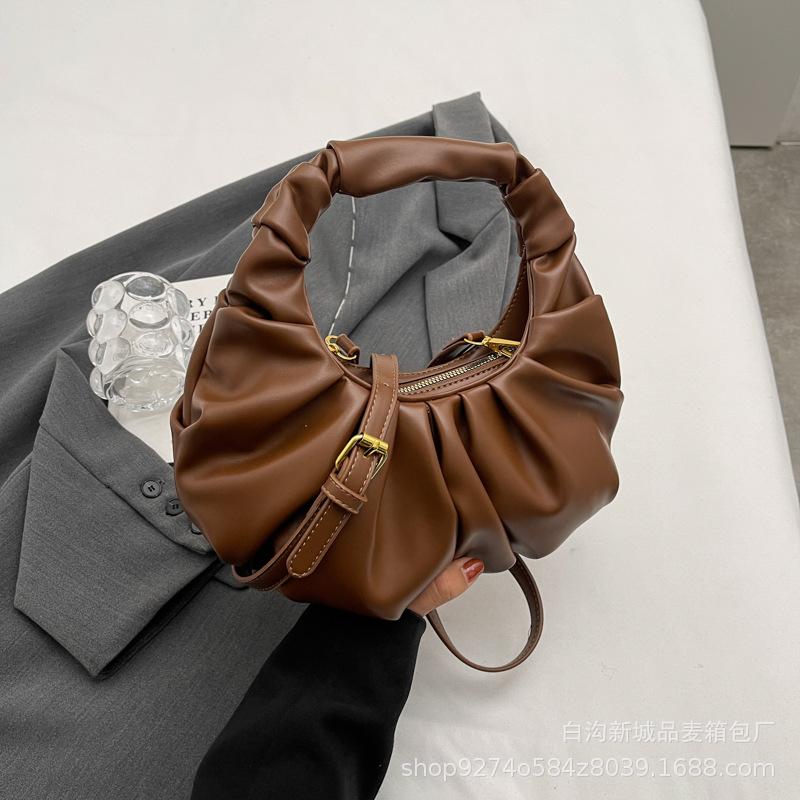 Niche design hand-held pleated small bag women's 2025 new popular retro shoulder messenger bag