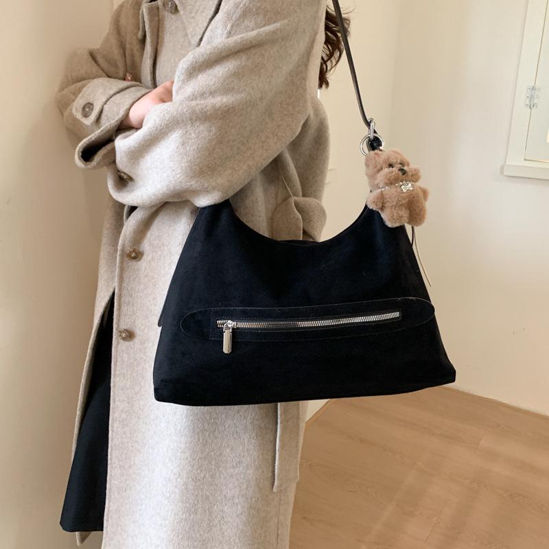 

New Retro Leisure Suede Crossbody Bag Large Capacity Shoulder Bag for Women Autumn Winter Fashi Versatile Texture Storage Bags чёрный