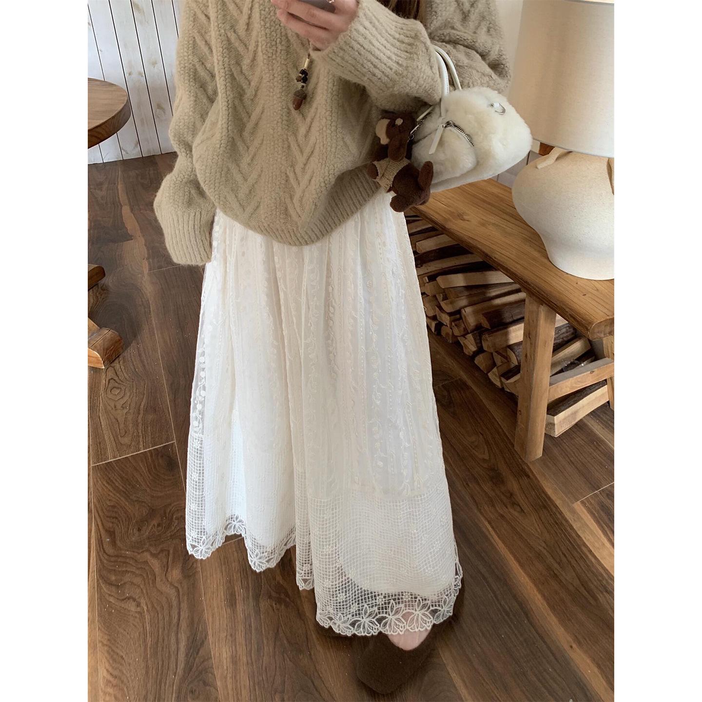 Off-white Lace Patchwork High Waist Skirt for Women - Autumn/Winter 2026 Petite Layered Cake Style One Size