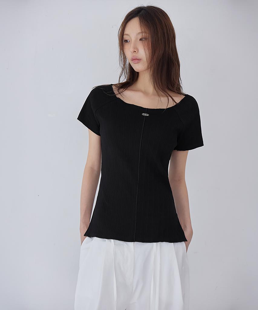 Leondeondada Pleated Pendant Boat Neck Short Sleeve T-Shirt, Black