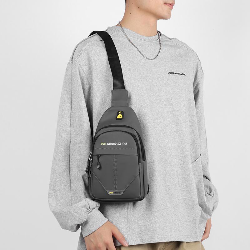 Men's Chest Bag Large Capacity Commuter Shoulder Bag Water-repellent Business Travel Crossbody Bag