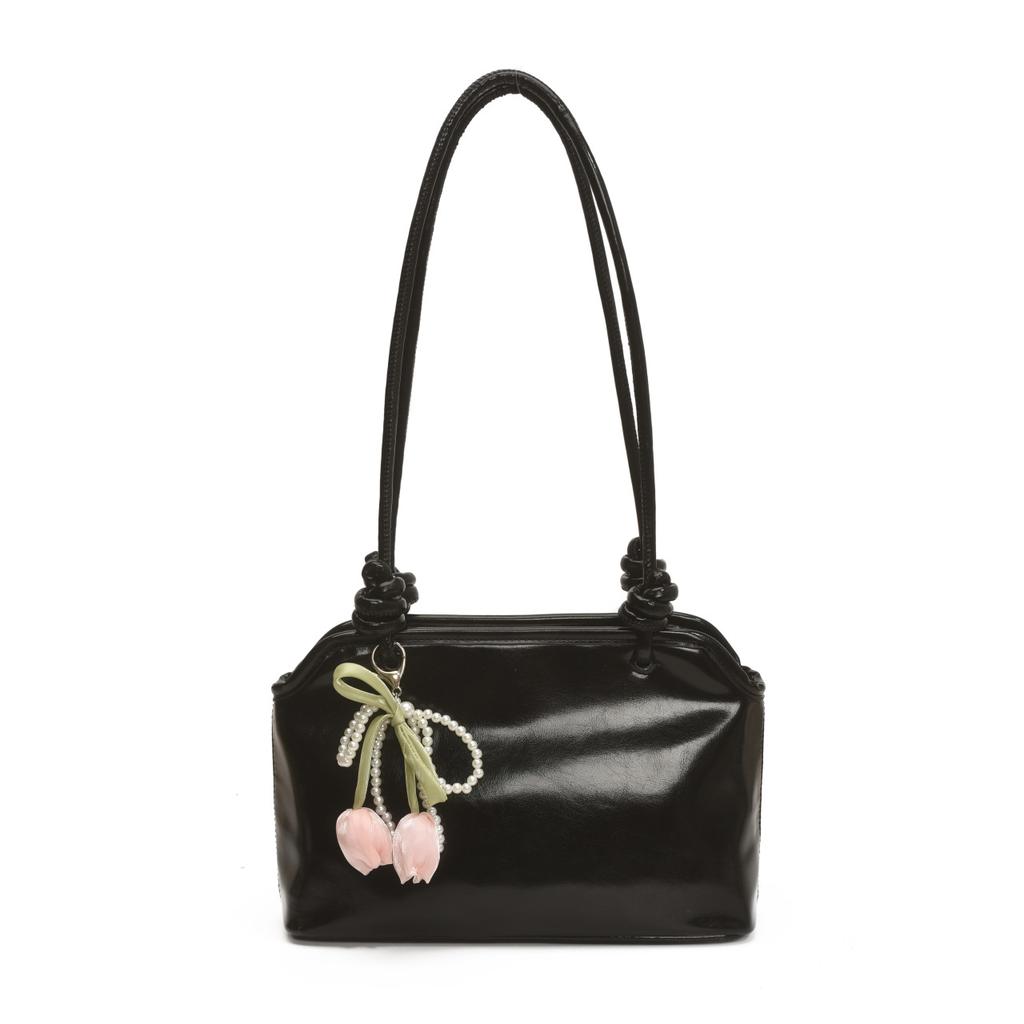 Silver Underarm Bag, A Delicate and Versatile Single-shoulder Bag for Women In Summer, A Fashionable and Super Popular Handbag