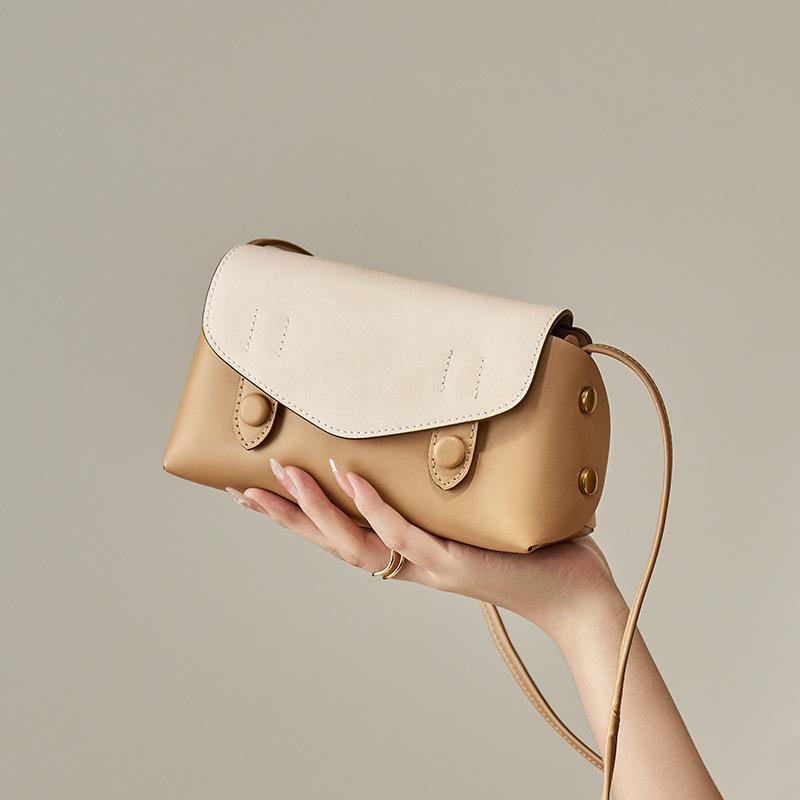 Spring and Autumn Small Square Bag 2025 New Women's Bag Niche Fashion Design Sense Crossbody Bag Commuting Simple Shoulder Bag