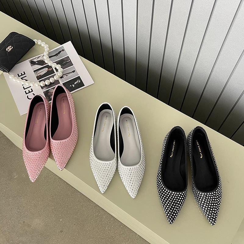 Buy 2023 Autumn New Ins Fashion Pipanus Flat Diamond Light Sweet Shoes Simple Heel Single Shoes