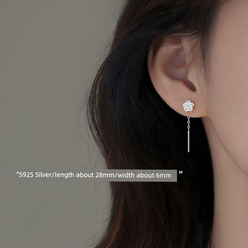 

[Xiangnan] 999 Sterling Silver Camellia Hanging Earrings Niche Style 2025 New Best Selling Female Stud Earrings Fancy Earrings Earrings 925 silver Camellia ear line (two price)