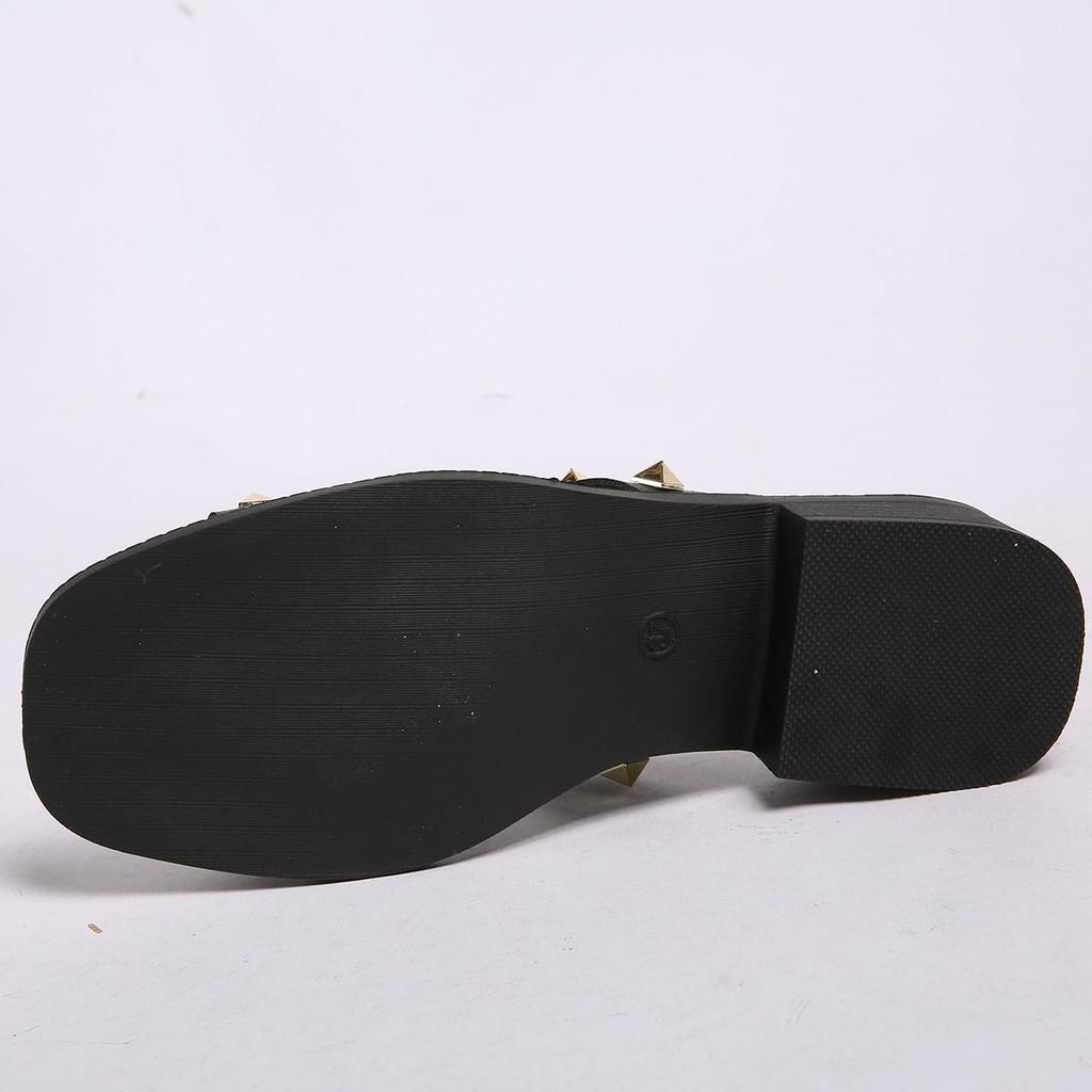 2026 Summer Women's Plus-Size Rivet Open-Toe Mid-Heel Beach Slippers