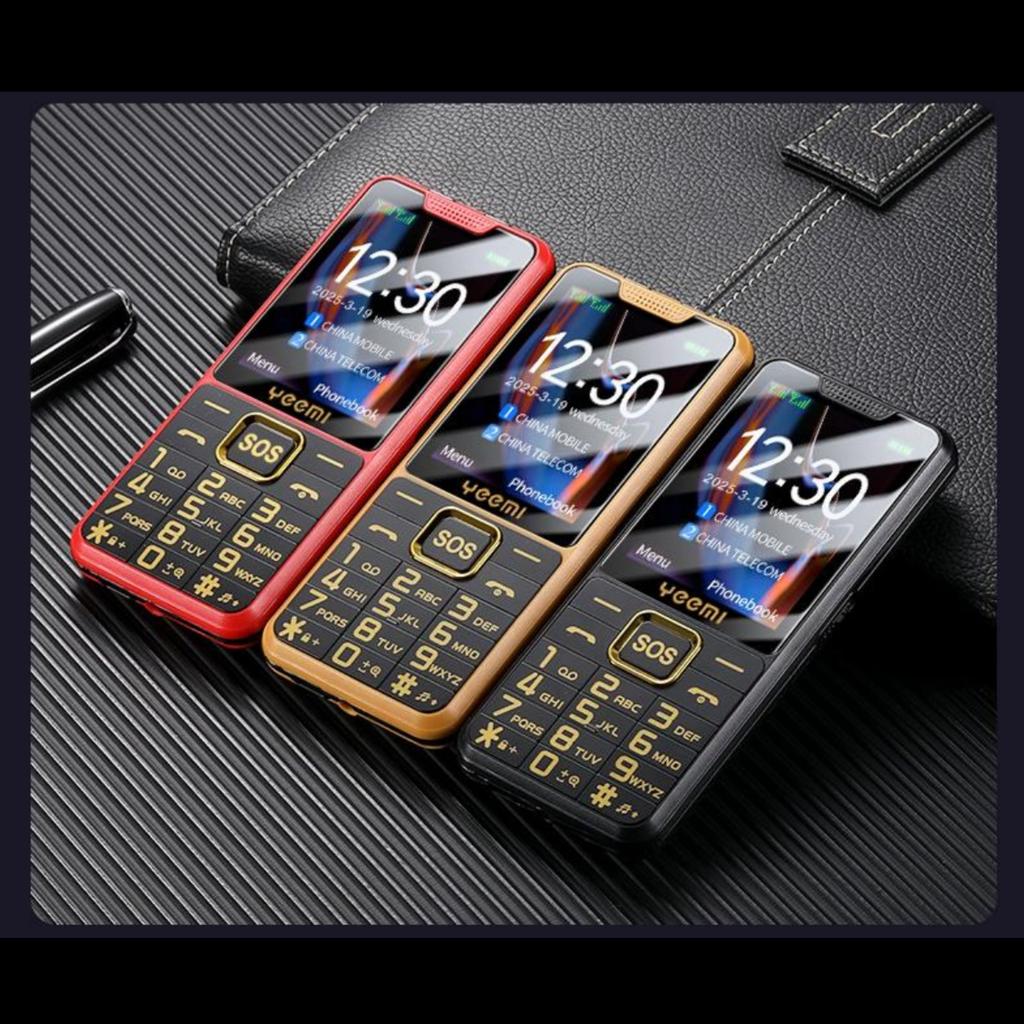 YEEMI K3+ 4G CellPhone LTE 2.4inches Screen Dual SIM 8W Camera 2500mAh Battery Bluetooth FM Radio Big Keyboard Mobile Phone
