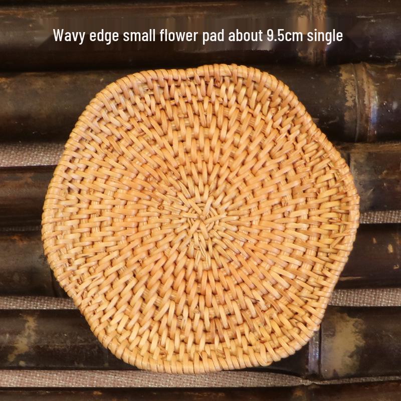 Hand-Woven Rattan Coaster & Non-Slip Table Mat Set: Heat-Resistant Placemats for Water Cups, Teapots, Bowls, Plates & Dining Tables.