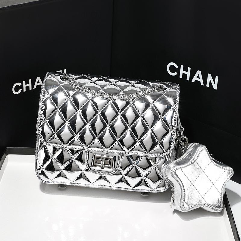 JMG Bags Kleine Geurige Wind Ster Diamant Ketting Diagonaal Draagtas Lente Een Verscheidenheid aan Draagmethoden Mode Enkele Schouder Kleine Vierkante Dames Tas zilver