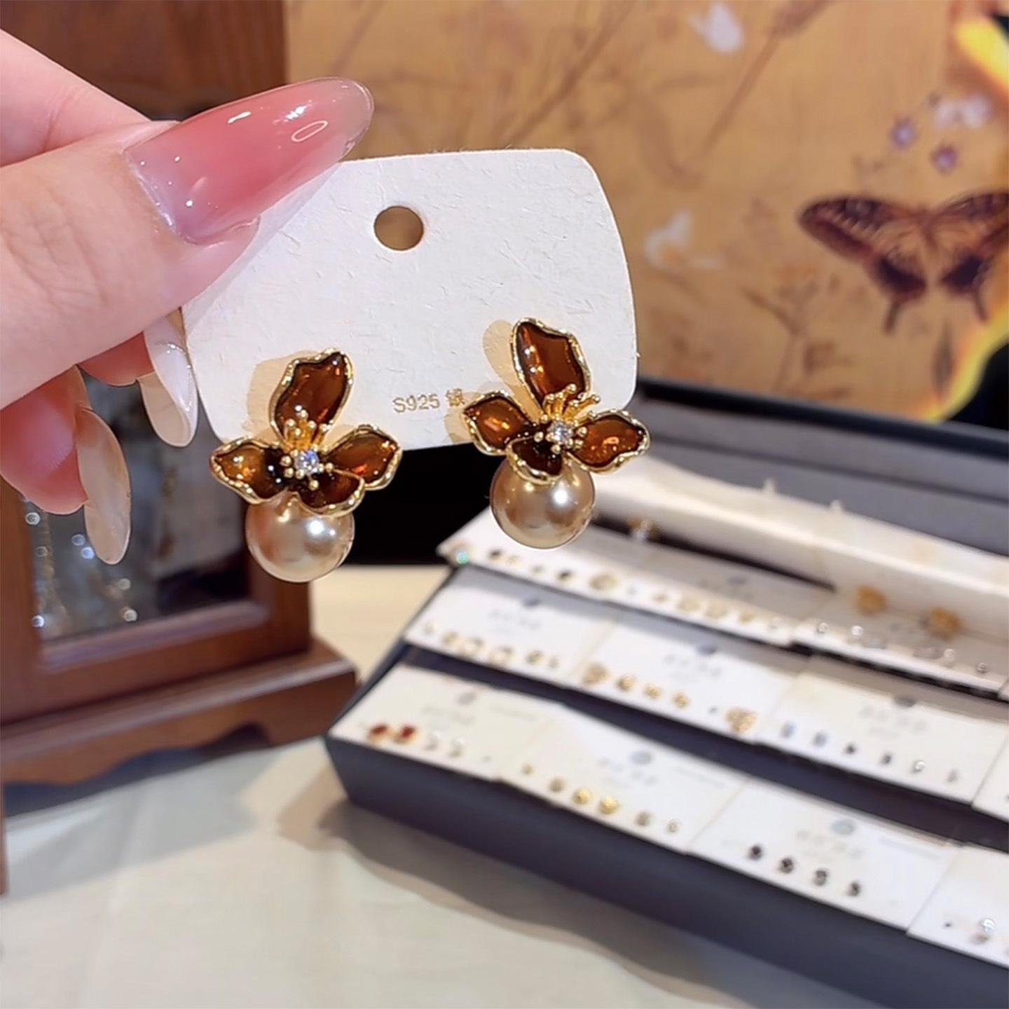 Silver Needle Zircon Flower Earrings: French Retro Luxury Studs for Women