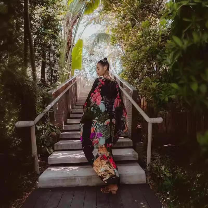 2020 Summer Women's Loose Casual V-neck Long Print Dress