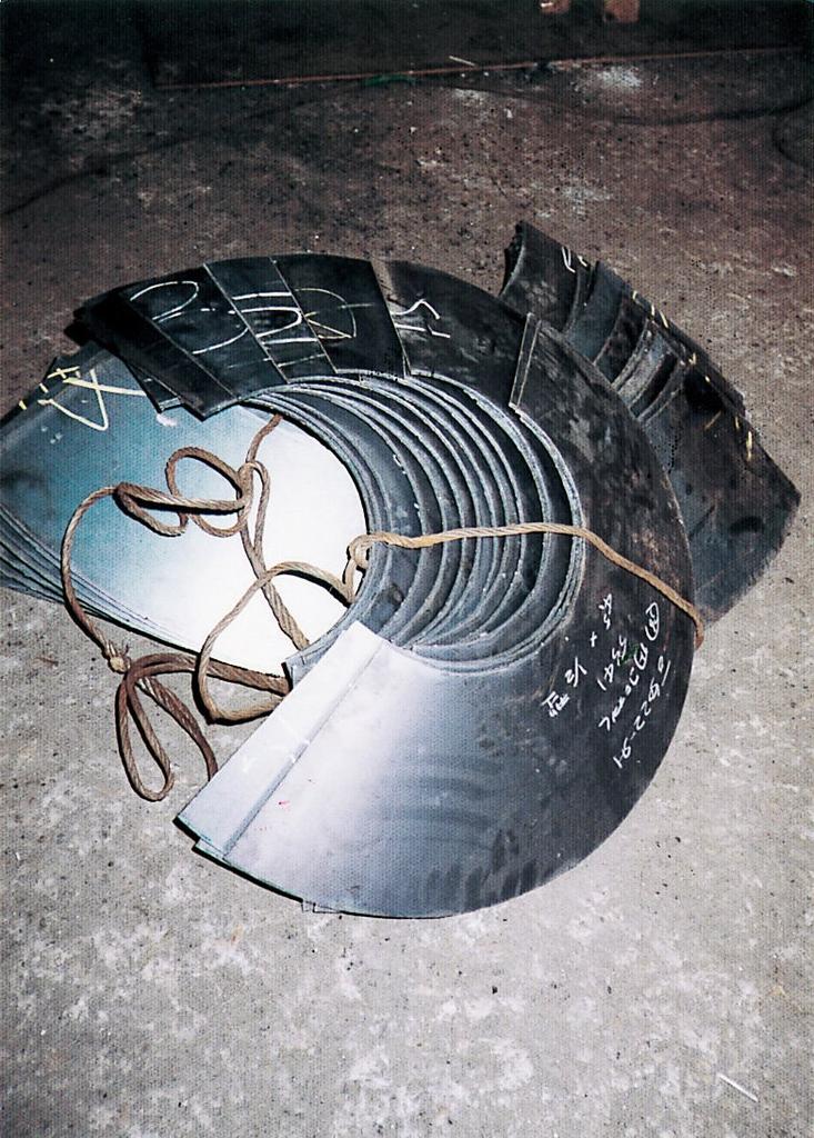 SAKURA Solid Extra White Cray-Pas Oil-Based Marker, Thick, SC-L#50,