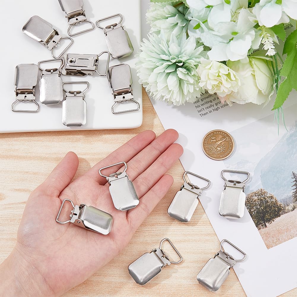 SUPERFINDINGS 15Pcs Iron Heavy Duty Rug Hanging Clips Platinum Metal Clip for Hanging Rugs 1.65x0.9inch Wall Clips Rug Grippers Heavy Duty Clips for