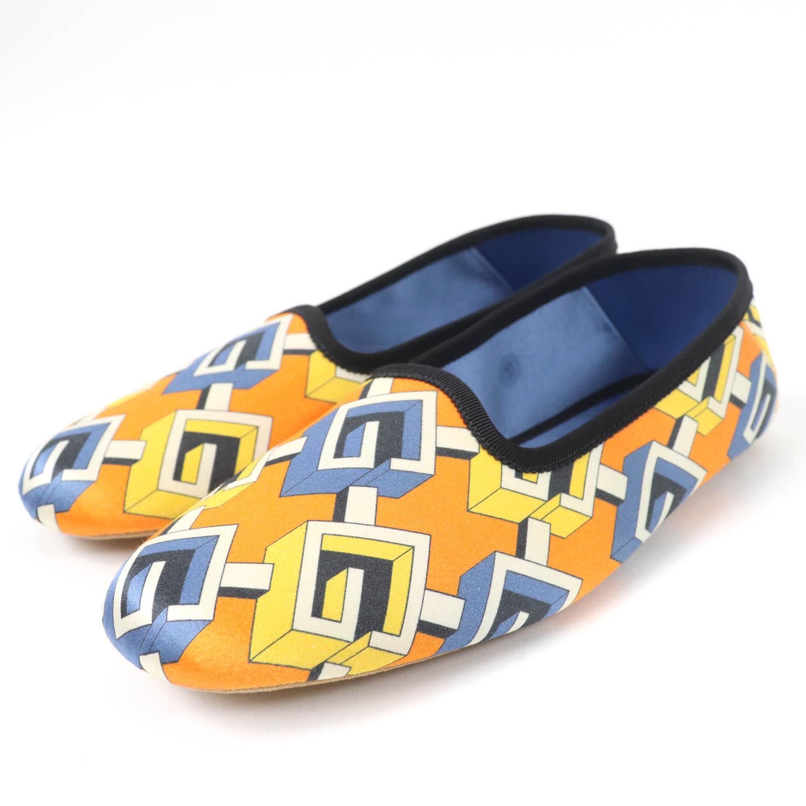 

Pristine GUCCI Leather shoes Geometric G satin room shoes Orange series Women 37 Used