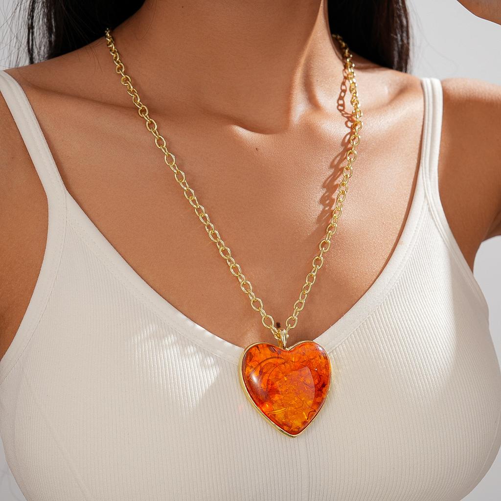 Resin love chain pendant sweater chain Maillard fashion necklace