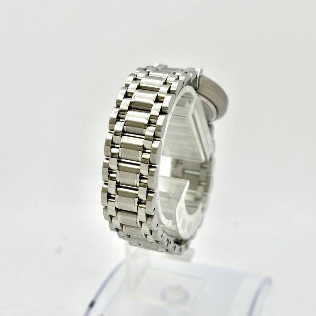 Used [New Battery] BURBERRY 11000L Ladies Watch Silver Date 19486