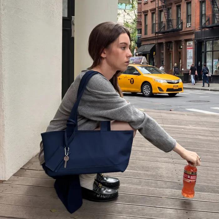 Book Tote / Navy